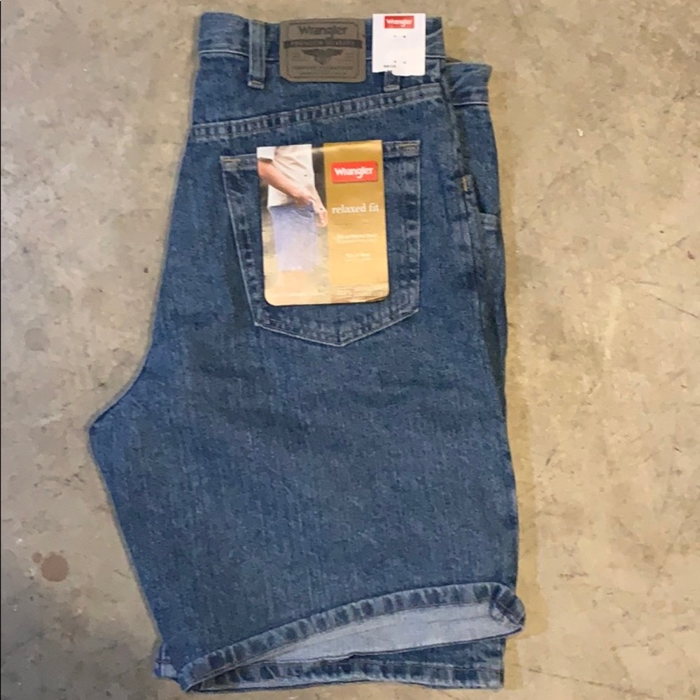 Wrangler jeans shorts size 36